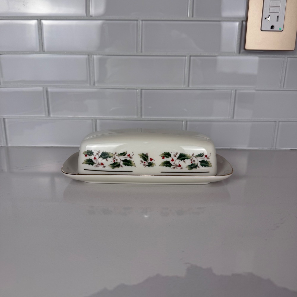 Share the Joy Christmas Holly Fine China Covered Butter Dish Japan Gold Trim